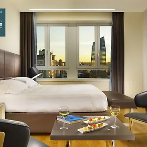 https://una-hotel-century.italymilanhotels.net