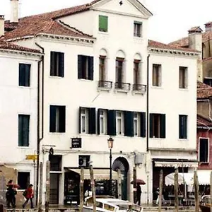 Airone 2* Venetië
